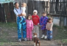 Monştrii cu chip uman