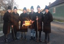 ,,Cucurigu!” la Ucea de Jos. Ceata de feciori a dat startul sărbătorilor de iarnă