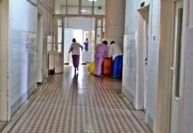 Amendate că au unghiile prea mari la serviciu. DSP Braşov a verificat Spitalul Municipal Făgăraş