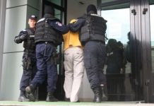 Un jandarm din Braşov, traficant de droguri. A fost surprins cu cocaină de 15.000 euro