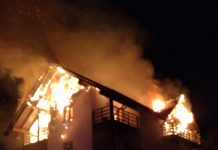 Incendiu la Şercaia. Intervenţia pompierilor s-a desfăşurat la -13 grade Celsius monitorfg