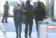 Din nou după gratii 30 de zile. Tinerii care au speriat oraşul Victoria au fost încătuşaţi