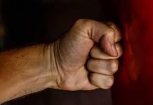 Şi-a bătut concubinul şi are dosar penal pentru infracţiunea ,,violenţă în familie”