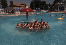 Ultimul antrenament al fotbaliştilor de la NNN Făgăraş antrenaţi de Bogdan Dragoş s-a încheiat la ştrand. Relaxare oferită de Nae Codâia