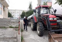 Canalizare pe post de tomberon la Victoria