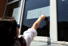 Au început înscrierile la liceu. Calculatorul nu iartă!