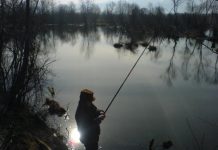 Paznicii au furat maşina pescarilor