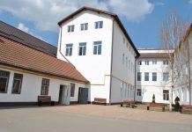 S-a renunţat la mansarda de la Generală nr. 1. Elevii vor învăţa în internatul de la ,,Radu Negru”