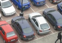 Maşini vandalizate la Victoria