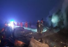 Accident grav la Bradu. Un TIR a luat foc, iar un pasager a sărit în Olt şi este căutat de pompieri monitorfg