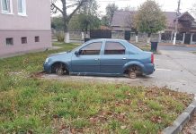 Maşini lăsate fără roţi la Victoria. Hoţii au atacat doar roţile cu cauciucuri de iarnă şi jenţi din aluminiu