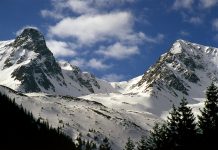 Tomas Bross: ,,Voiau să ajungă pe Vf. Moldoveanu şi i-am întors din drum”. Zăpadă şi vânt puternic în Munţii Făgăraşului