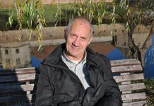 Vocile Ţării Făgăraşului: Făgărăşenii păstrează tradiţia şi taie porc de Crăciun