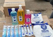 Produse de igienă pentru săraci. 743 de persoane primesc detergent, săpun şi pastă de dinţi