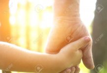 Georgiana, un înger de copil, s-a suit la cer. Familia este răpusă de durere