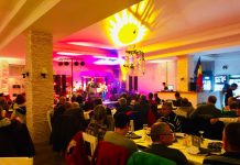 Elevul îndrăgostit de cariera de ospătar. Andrei Stoican practică meseria la Restaurantul ,,Armonia” din Victoria