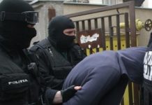 Reţinuţi în Italia. Au sechestrat o tânără de 18 ani şi au obligat-o să se prostitueze