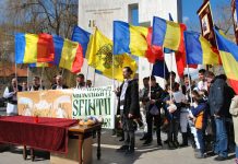 Comemorarea foştilor deţinuţi politici, la monumentul din faţa Cetăţii Făgăraşului, luni, 9 martie, ora 12.00