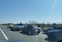 Foto. 18 convoaie cu persoane au tranzitat, azi, judeţul Braşov, pe DN1
