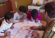 DGASPC caută ,,părinţi de profesie”. Direcţia angajează asistenţi maternali. Vezi condiţiile