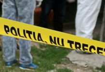 Şi-a ucis mama cu lovituri de cuţit. Bărbatul a fost reţinut de poliţişti