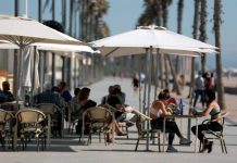 De la 1 iunie: se redeschid terasele, se poate merge la plajă şi circula liber fără declaraţii monitorfg