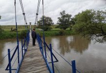 Foto şi Video. Pasarela de la Şona, obiectiv turistic. Povestea pasarelelor de peste Olt
