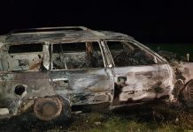 Maşină în flăcări la Perşani