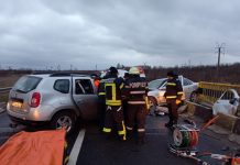 Foto. Autoturismele, sicrie pentru mulţi tineri. Familiile şi-au plâns copiii decedaţi pe DN1