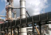 Se reduce cu 13 ani vârsta de pensionare pentru angajaţii fostului combinat chimic din Făgăraş