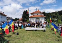 Video. Octav Bjoza, preşedintele AFDPR, la Crucea de la Mănăstirea Sâmbăta: ,,Asistăm cum România se cufundă din ce în ce într-o criză morală fără precedent”