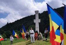 Foto şi VIDEO. Florin Dobrescu: ,,Sunt mulţi tineri care cred în lupta anticomunistă”. Comemorarea de la Cruce