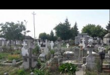 După o lună de comă şi 3 operaţii la cap a fost declarat mort de COVID. Bărbatul din Victoria a fost îngropat pe întuneric, la lumina unei lanterne pusă pe cap, ca la mineri