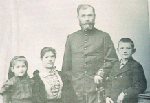 Ioan Bran Pop de Lemeny et Kozla, primul prefect de Făgăraş. Semnează la 1848 Manifestul către români, ,,La arme dară fraţilor!”