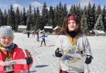 Sportivele Ana Pascu şi Diana Pop din Victoria, locul I la Campionatul Naţional de Orientare pe Schiuri