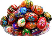 Ouăle roşii şi legendele lor. În Joia Mare se vopsesc ouăle