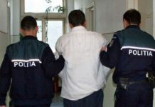 Hoţi prinşi în flagrant de poliţişti. Au furat folosind falsa calitate de angajați ai unei firme de furnizare gaze