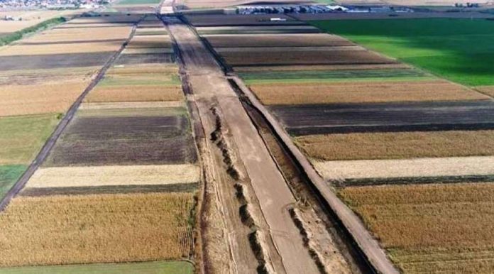 e9c724eeb5636d1c1c1a2c2e85d40377_XL