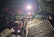 Voluntarii de la SVSU Arpaş au ajuns primii la incendiul de la Complexul Albota