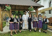 Foto. De Rusalii, în port popular la Rucăr. Biserica ţine vie viaţa comunităţii locale