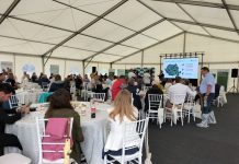 Foto şi VIDEO. Ministrul Agriculturii, Adrian Oros, vizită de lucru în Ţara Făgăraşului. Tema dezbătută de fermieri, priorităţile agriculturii româneşti