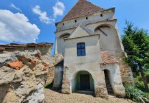 Foto. Au început lucrările și la Biserica Fortificată din Seliștat, monument din sec. al XIV-lea