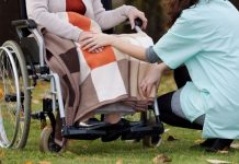 Numărul persoanelor cu handicap este în creştere, la Făgăraş. 191 de asistenţi personali pentru persoanele cu dizabilităţi