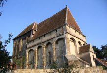 Bisericile evanghelice din Cincu şi Seliştat intră în şantier cu finanţare europeană