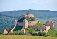 Trupa Vama, concert în Cetatea Rupea sâmbătă, ora 21.00