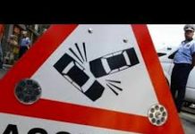 Un autoturism a luat foc pe DN 1, la Arpaşu de Jos