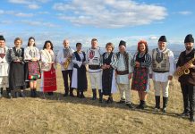 Foto. ,,Din suflet pentru cei care simt românește”, proiectul grupului ,,Fiii Făgăraşului” pentru Ziua Naţională
