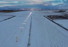 Luminile sistemului de balizaj de la pista Aeroportului Internaţional Braşov – Ghimbav au fost aprinse