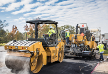 Șase primării din Țara Făgărașului au primit bani de la CJ Brașov pentru lucrări de reparații la drumuri