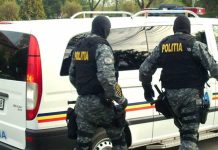 PERCHEZIȚII LA PERSOANE BĂNUITE DE TÂLHĂRIE CALIFICATĂ. 4 persoane reţinute